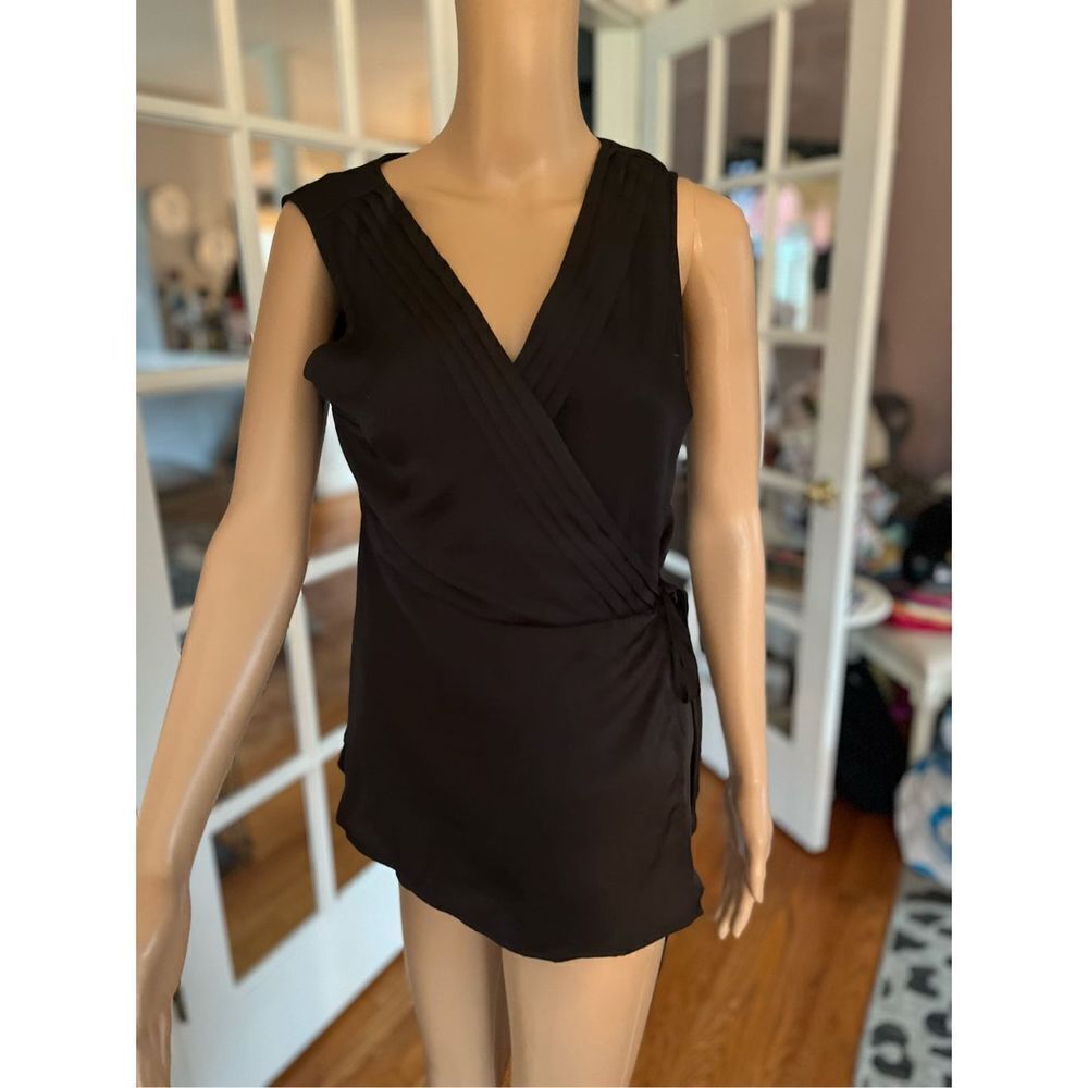 ModCloth Black Sleeveless Wrap Career Top Blouse sz L EUC